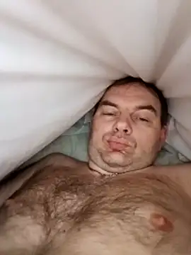 SummerArthur online show from April 16, 2026, 9:39 pm