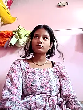 Snapshot of Hot_Mayra_ chatting on October 17, 2025, 7:22 am Hot Mayra online show from October 17, 2025, 7:22 am