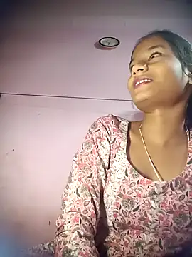 Snapshot of Hot_Mayra_ chatting on November 10, 2025, 4:55 am Hot Mayra online show from November 10, 2025, 4:55 am