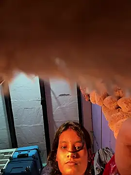 Hot Mayra  online show from January 5, 2026, 5:49 pm