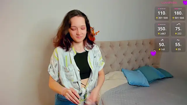 Snapshot of RolandaFolkes chatting on November 3, 2025, 6:03 am RolandaFolkes online show from November 3, 2025, 6:03 am