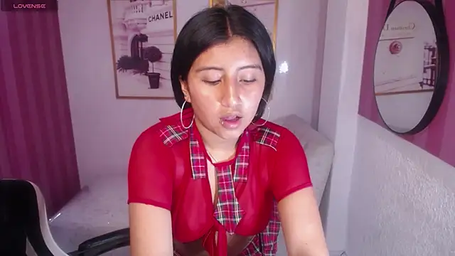 Snapshot of Ana_sofia_b chatting on September 9, 2025, 3:28 am Ana sofia b online show from September 9, 2025, 3:28 am