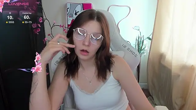 AudreyyKim online show from July 16, 2026, 8:20 am