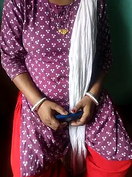 Snapshot of desi_boudi87 chatting on April 28, 2026, 3:22 am desi boudi87 online show from April 28, 2026, 3:22 am