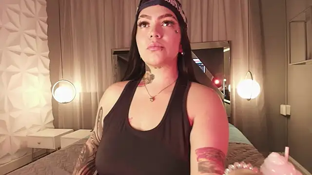 MAGIC TESSA online show from October 14, 2025, 6:09 pm