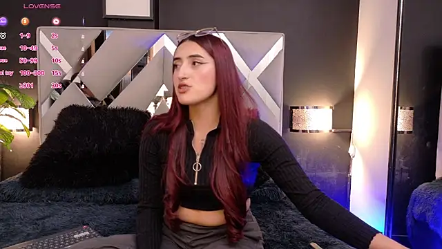 Snapshot of Miia_bunny chatting on October 3, 2025, 8:50 pm Miia bunny online show from October 3, 2025, 8:50 pm