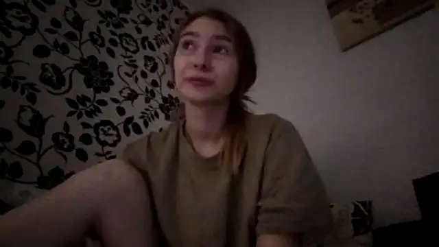 Snapshot of Nymera_flare chatting on October 13, 2025, 6:13 am Nymera flare online show from October 13, 2025, 6:13 am