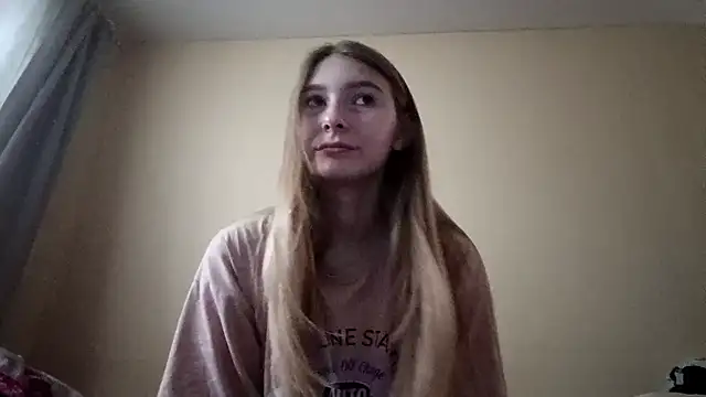 Snapshot of Nymera_flare chatting on November 14, 2025, 6:23 am Nymera flare online show from November 14, 2025, 6:23 am