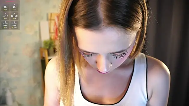 HollieCollelo online show from February 24, 2026, 3:04 am