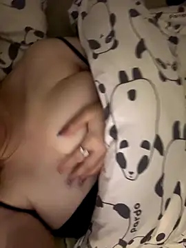 niuniu202593 online show from October 5, 2025, 10:40 pm