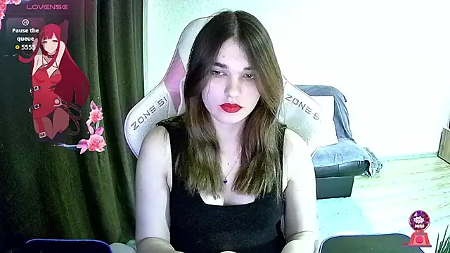 Kris Moss online show from November 13, 2025, 8:08 pm