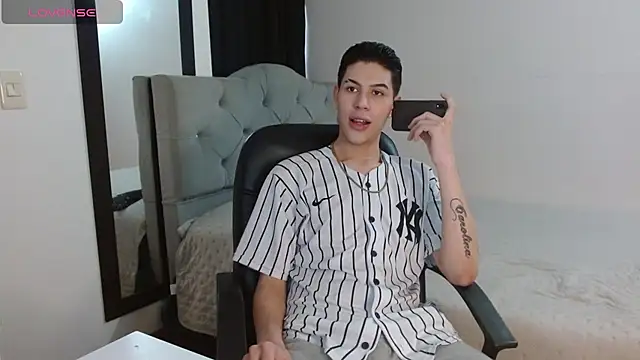 angeloo 666 online show from November 12, 2025, 9:14 pm