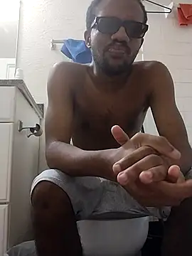 Snapshot of moneybaggtj chatting on September 16, 2025, 3:13 pm moneybaggtj online show from September 16, 2025, 3:13 pm