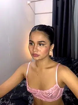 AngelHille online show from October 14, 2025, 4:19 pm