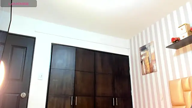 MissDiabla  online show from September 27, 2025, 8:36 pm