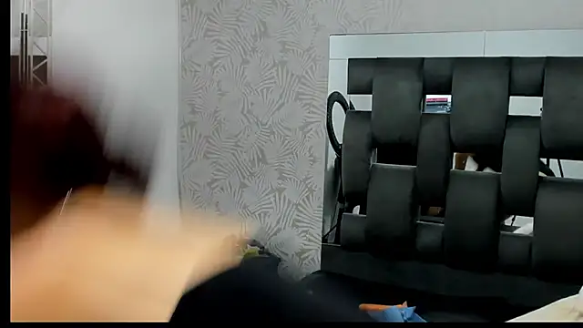 MissDiabla  online show from October 12, 2025, 12:48 pm