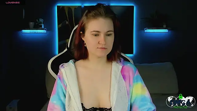 Roxy foxi online show from October 12, 2025, 1:04 am