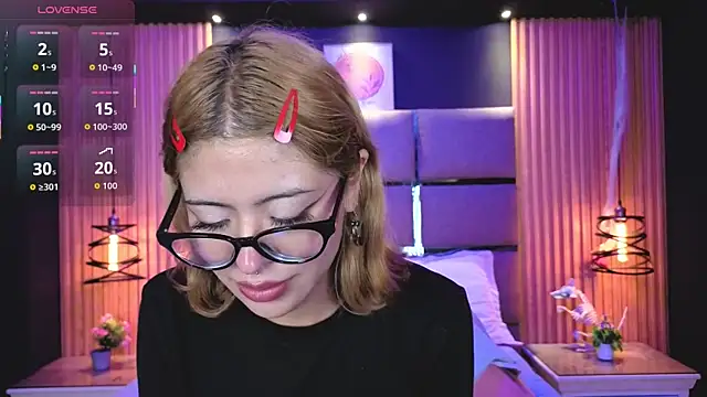 AlanaWalker9 online show from April 13, 2026, 11:37 am