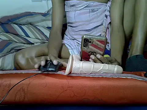 Snapshot of Kwanele13 chatting on September 8, 2025, 7:13 pm Kwanele13 online show from September 8, 2025, 7:13 pm