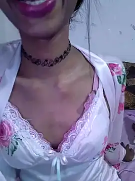 BunnyBloom25 online show from November 3, 2025, 6:53 pm