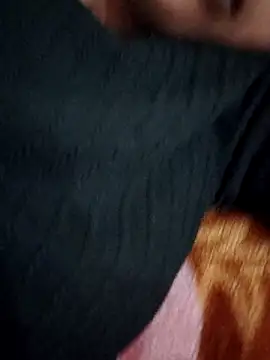 Aidakhan1212 online show from November 6, 2025, 9:21 am