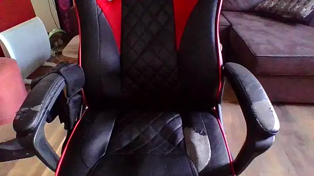 Snapshot of couple2612 chatting on October 23, 2025, 9:19 am couple2612 online show from October 23, 2025, 9:19 am