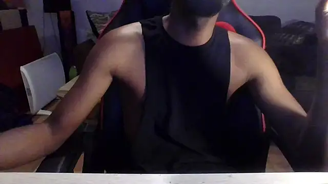 Snapshot of couple2612 chatting on November 6, 2025, 4:41 pm couple2612 online show from November 6, 2025, 4:41 pm