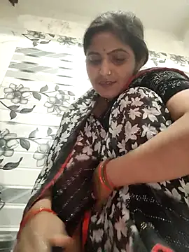 LUCKY cut online show from March 26, 2026, 2:11 pm