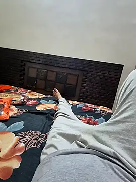 Snapshot of kkkk1882 chatting on October 30, 2025, 6:04 am kkkk1882 online show from October 30, 2025, 6:04 am