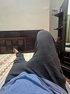 Snapshot of kkkk1882 chatting on November 2, 2025, 6:05 am kkkk1882 online show from November 2, 2025, 6:05 am