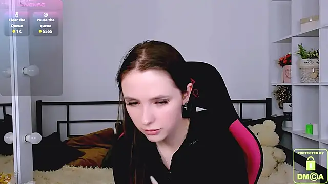 WildHoneyXO online show from November 6, 2025, 6:58 am