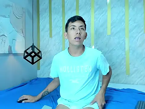 Snapshot of AdamMatt_ chatting on September 17, 2025, 5:09 am AdamMatt online show from September 17, 2025, 5:09 am