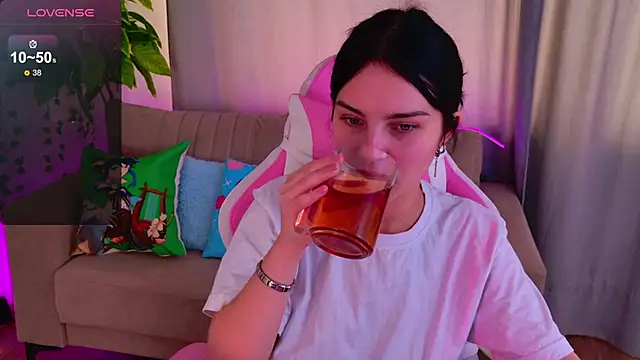 Angel Braun online show from October 23, 2025, 10:25 am