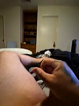 Kwillie online show from November 4, 2025, 3:27 am