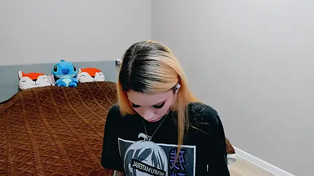 Snapshot of Kitten_Alissa chatting on October 9, 2025, 6:50 pm Kitten Alissa online show from October 9, 2025, 6:50 pm