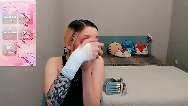 Snapshot of Kitten_Alissa chatting on October 16, 2025, 8:21 pm Kitten Alissa online show from October 16, 2025, 8:21 pm