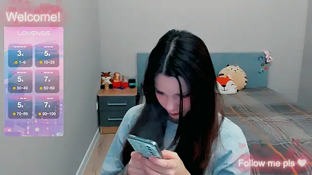 Snapshot of Kitten_Alissa chatting on November 7, 2025, 9:59 pm Kitten Alissa online show from November 7, 2025, 9:59 pm