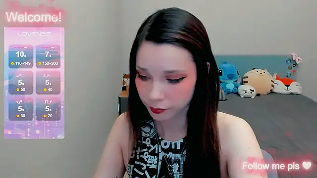 Snapshot of Kitten_Alissa chatting on November 10, 2025, 6:40 pm Kitten Alissa online show from November 10, 2025, 6:40 pm