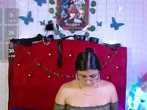 Emiily Johamson online show from October 14, 2025, 2:34 am