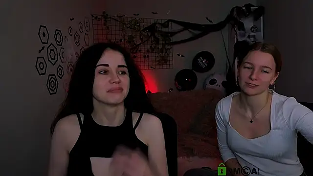 Snapshot of benny_duglas chatting on October 27, 2025, 12:09 pm benny duglas online show from October 27, 2025, 12:09 pm