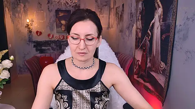 Snapshot of UnaTerra chatting on February 13, 2026, 8:21 am UnaTerra online show from February 13, 2026, 8:21 am