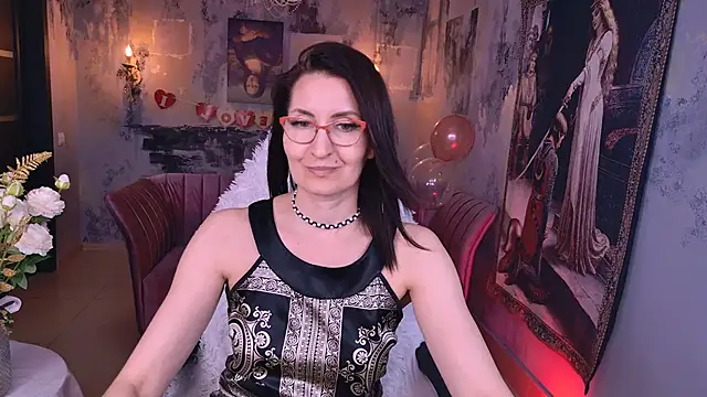 Snapshot of UnaTerra chatting on February 13, 2026, 8:27 pm UnaTerra online show from February 13, 2026, 8:27 pm