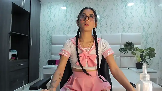 ValerySkinnyy online show from October 11, 2025, 11:36 pm