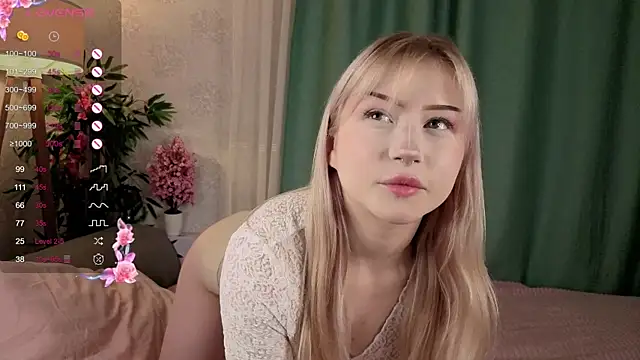 Snapshot of AudieKaemmerer chatting on October 6, 2025, 4:37 pm AudieKaemmerer online show from October 6, 2025, 4:37 pm