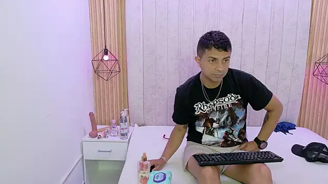 Kity spiderr online show from November 5, 2025, 12:27 pm