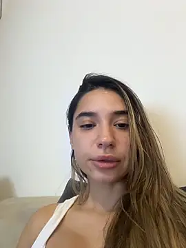 ItalianGirl online show from November 20, 2025, 10:20 pm