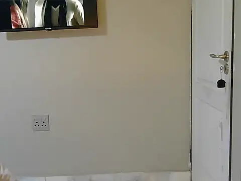 Shaylah jasmine online show from September 9, 2025, 12:48 pm