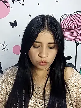 ValerieLove  online show from October 9, 2025, 7:45 pm