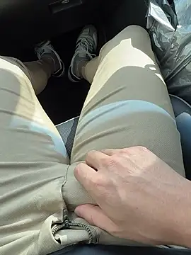 Snapshot of eru2025 chatting on September 28, 2025, 3:45 am eru2025 online show from September 28, 2025, 3:45 am