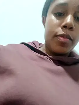 MoniqueMulberry online show from September 28, 2025, 8:09 am